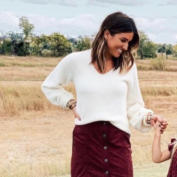 Abercrombie & Fitch Soft Eyelash Furry Scoop Neck Sweater White Cream Sz Medium - Picture 11 of 11